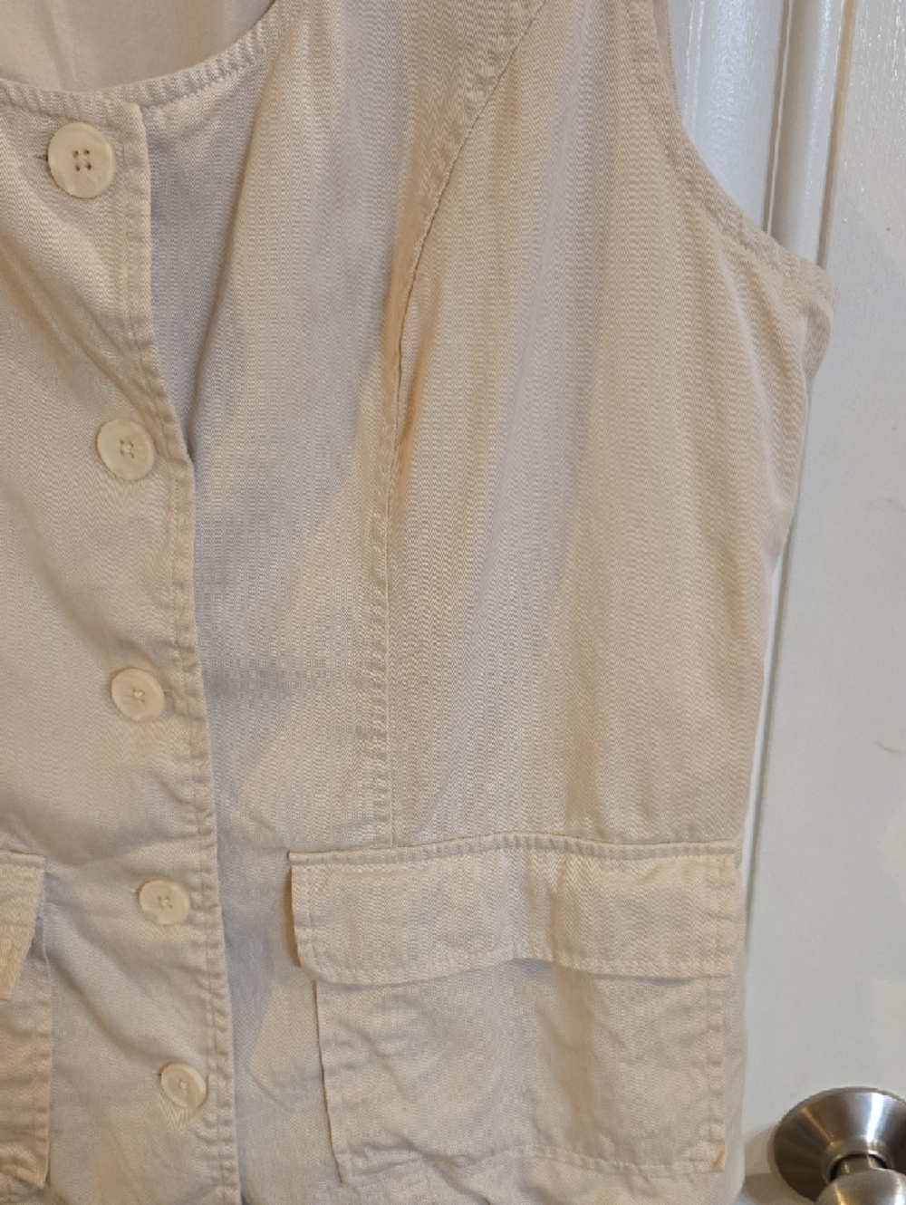 Universal Thread Cream Lightweight Button-Front Vest - Picture 3 of 4